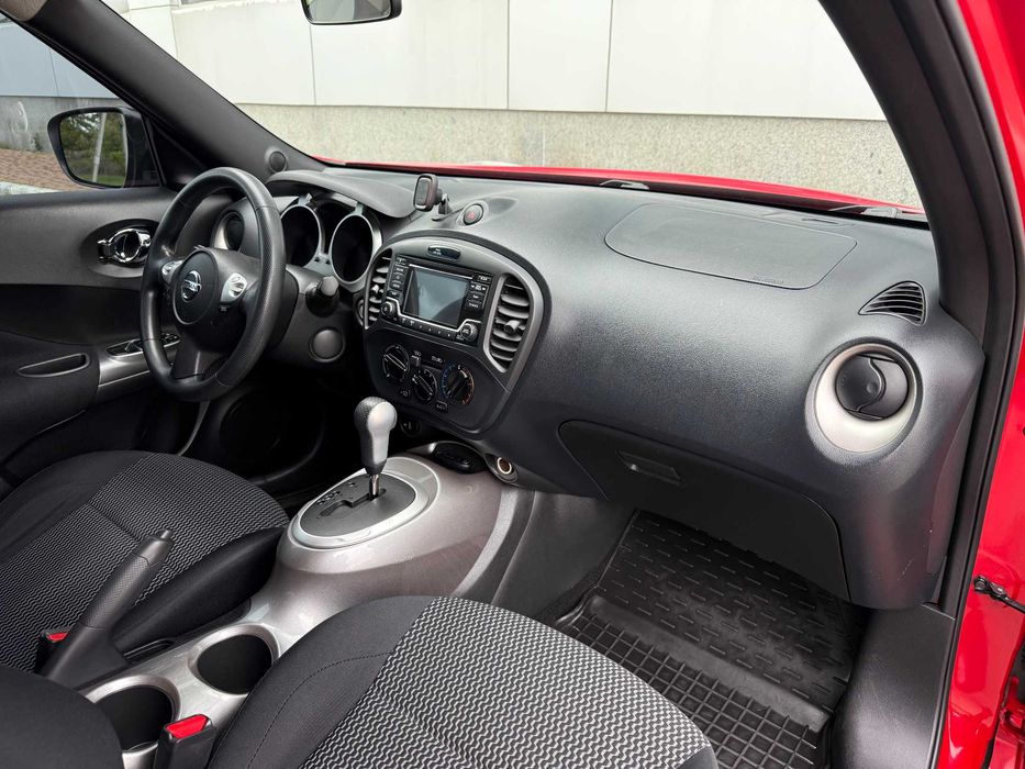 Nissan Juke  SE  2015