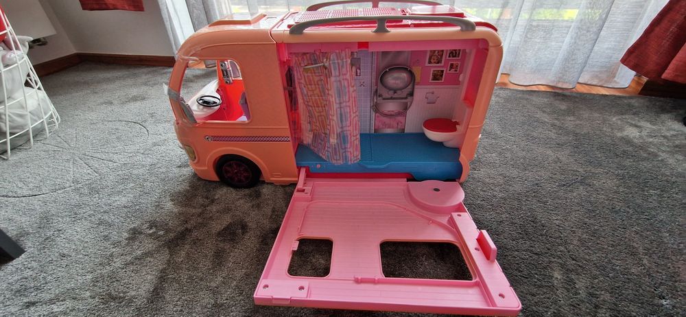 Camper Barbii -samochod