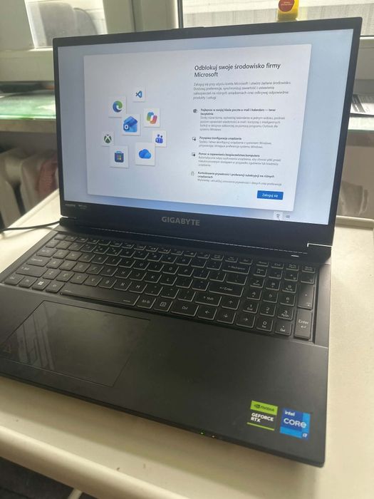 Laptop Gigabyte G5