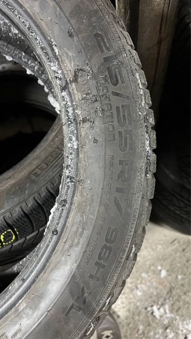 Комплект зимової гуми 215/55/17 Nokian