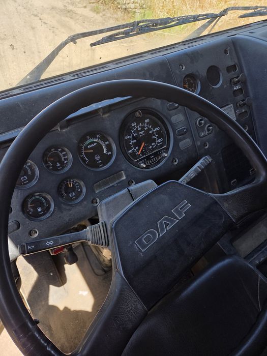 DAF 6X4 Basculante