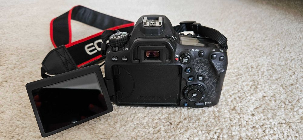 Canon 6D Mark II-Sigma 24-70-Tamron 70-200-Flash Canon Speedlite 580EX