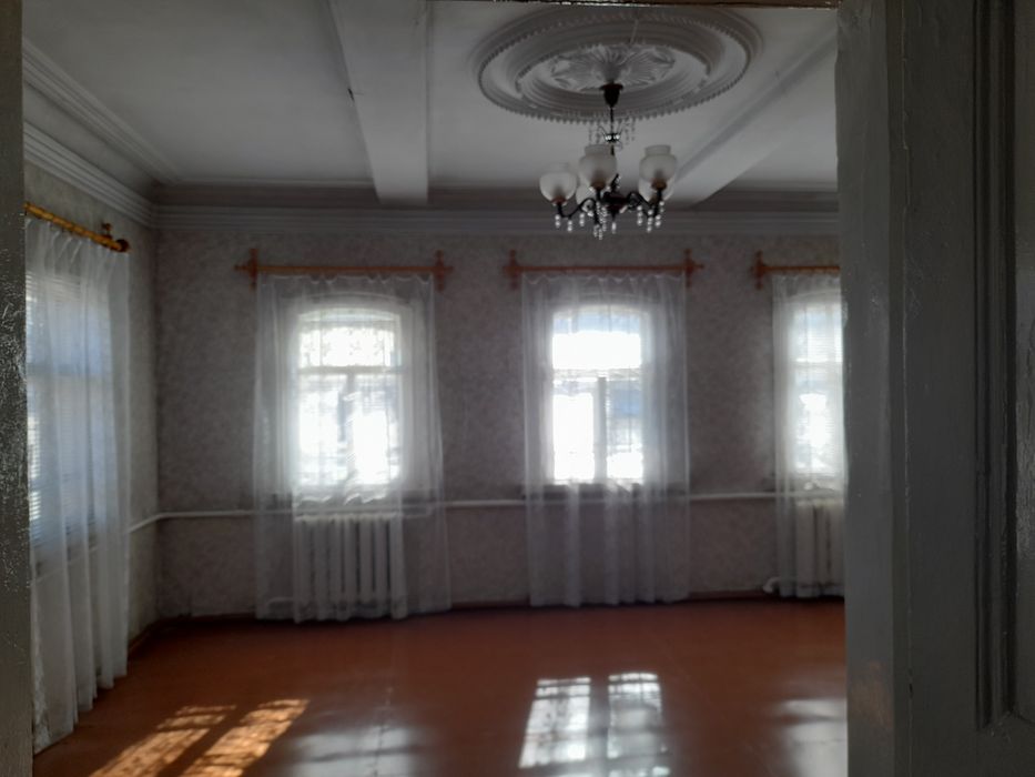 Ваша мрія !!!Старовинна садиба  в Центрі  міста з великою ділянкою