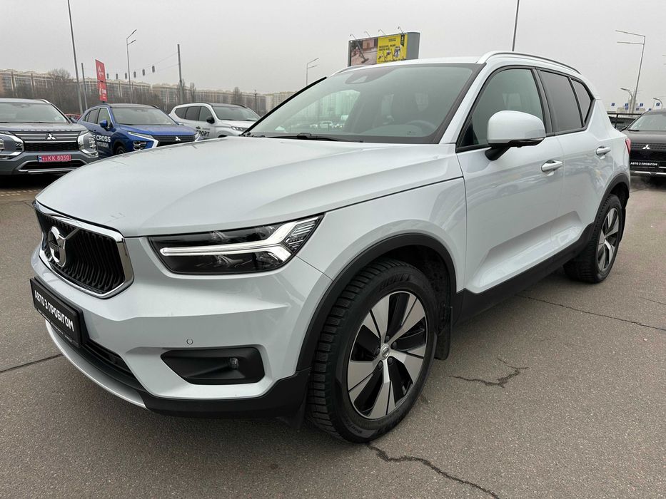 Volvo XC40 2020 Momentum Pro