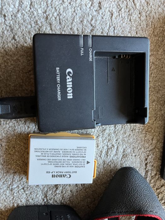 Canon EOS 700D + EF-S 18-135mm + PACK EXTRAS