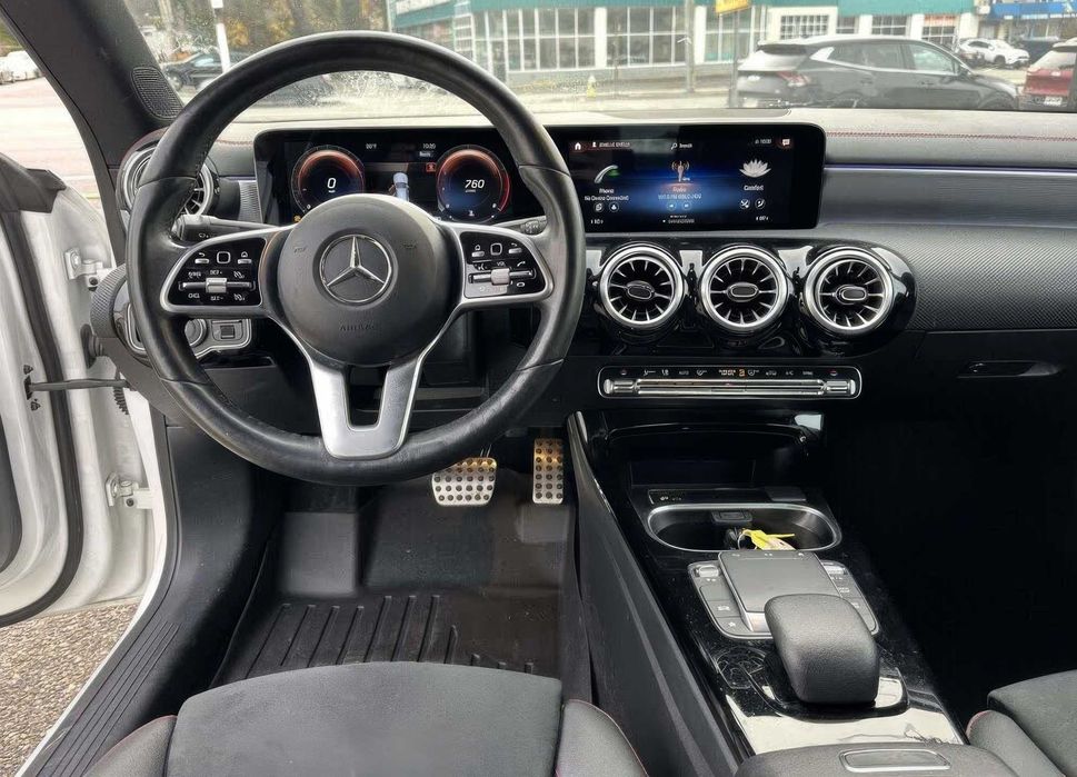 Mercedes-Benz CLA 250 4MATIC      2021