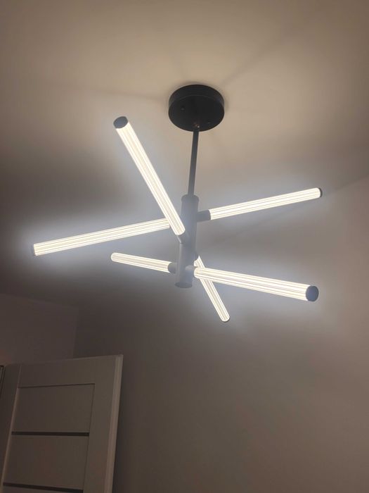 Lampa LED nowoczesna