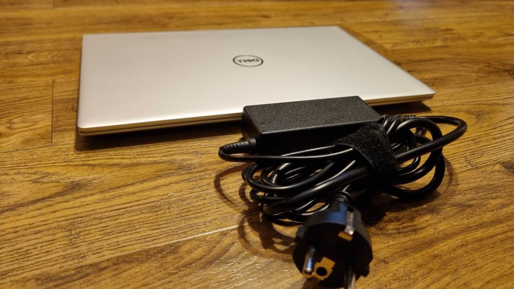 Laptop Dell Inspiron 14 5401