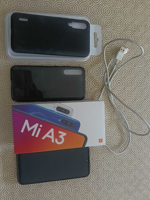 MI A3 128GB e 4GB RAM