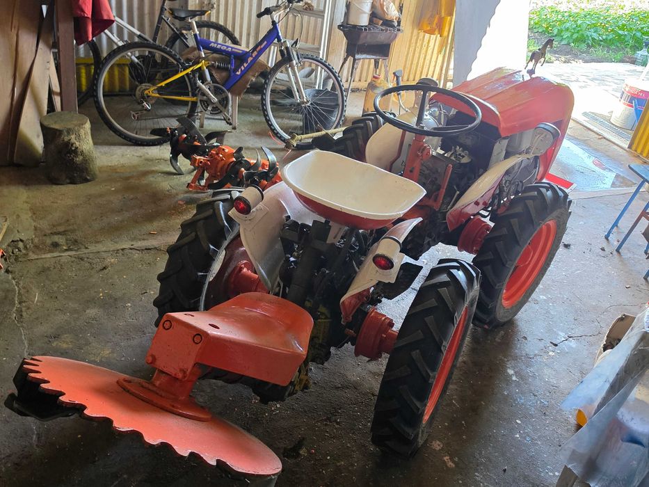 Trator Goldoni 4x4