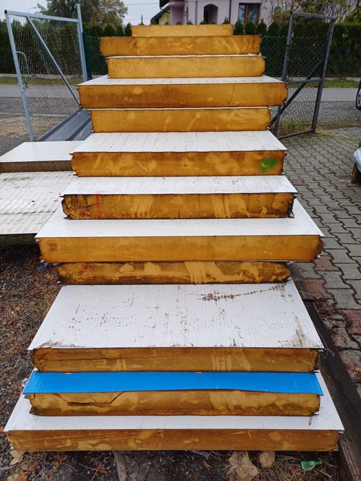 Płyty warstwowe izolacyjne, obornickie, ścienne, dachowe