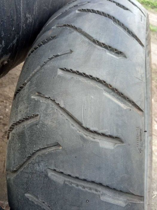 Мотошина і колеса