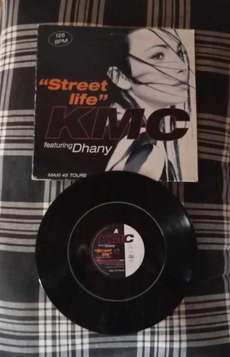 --» 8 Discos de vinil (Maxi Singles) «--