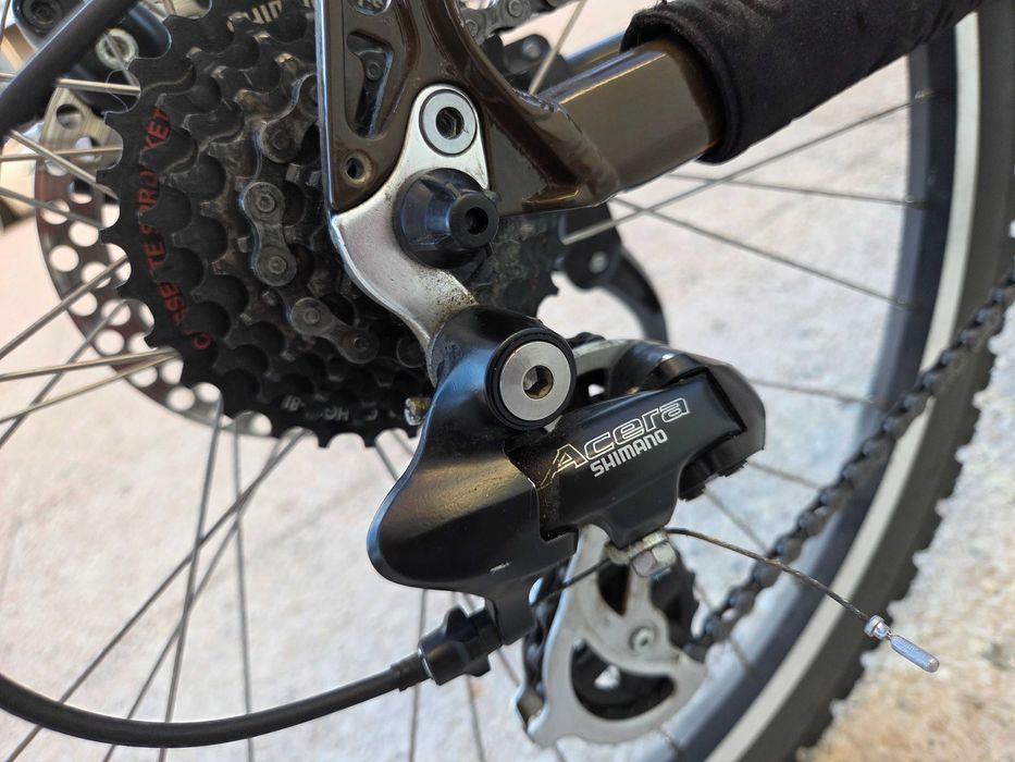 Bicicleta Berg Torah 1.0 M – Shimano Acera – Travões Disco – Impecável