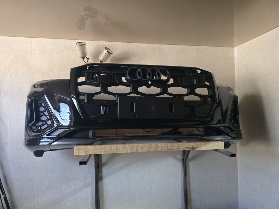 Бампер Audi Q7 24.26 рік.