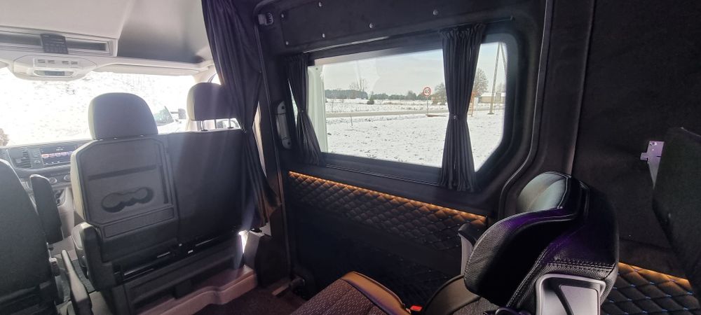 Zabudowa busa homologacja fotele przeróbka busa Sprinter Master