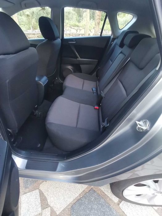 Vendo Mazda 3 1.6 MZ-CD SPORT