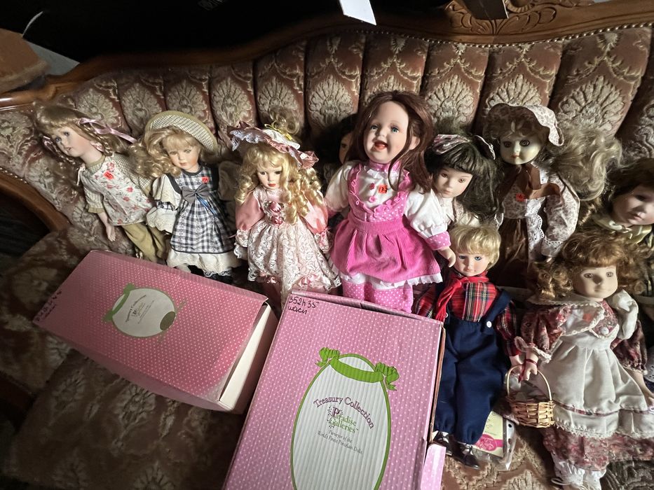 Фарфорові ляльки