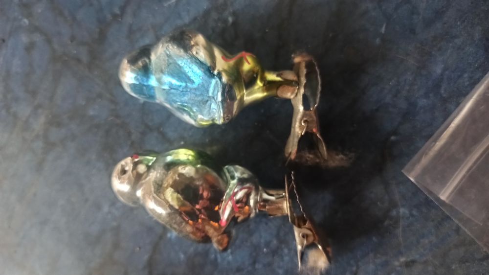 Ёлочная игрушка на прищепке.Цена снкгиря 600 редкая 59-60 годов