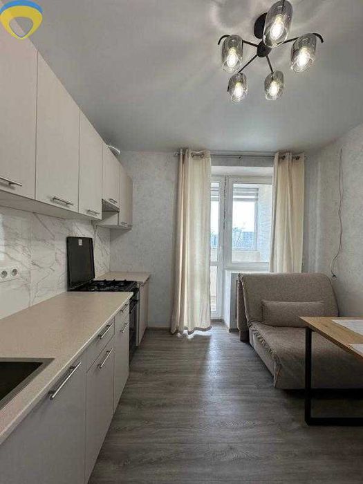 Квартира з газом 50 м² з великою кухнею + кладовка вул. Сахарова