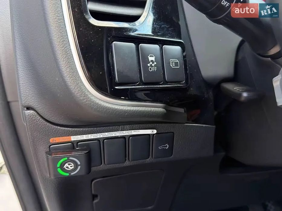 Mitsubishi outlander lll