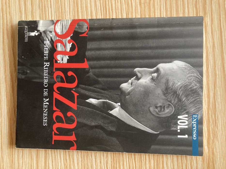 Coleção de livros do Político Salazar