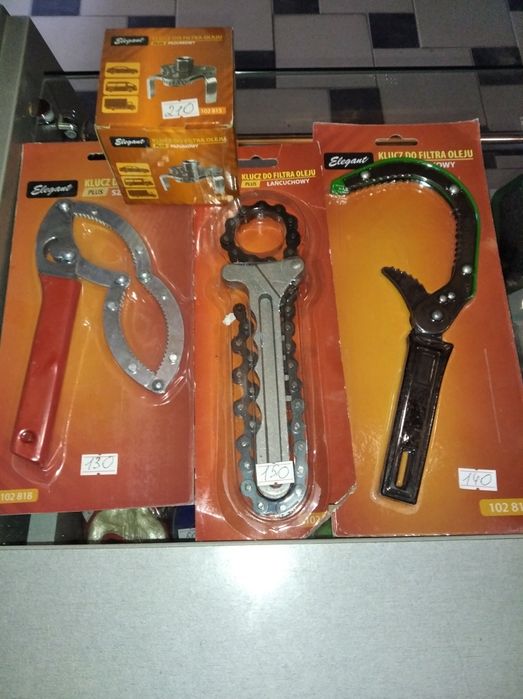 Набори відверток та ключів