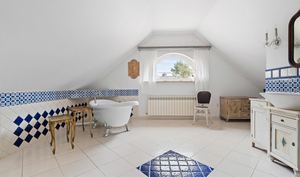 Dom 260m2 + domek 60m2 dzialka 2000m Strzeniówka