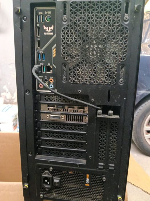 Pc Intel i5 9600k 16gb ddr4, Fonte Corsair ,650w.Nvdia geforce  1060,oc asus rog, 2ssd Samsung 1.5 tbCaixa Corsair .