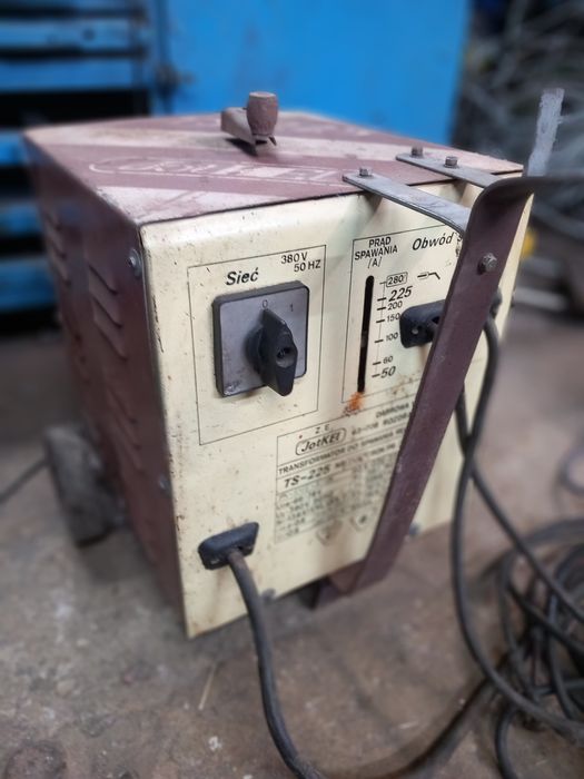 Spawarką elektrodowa