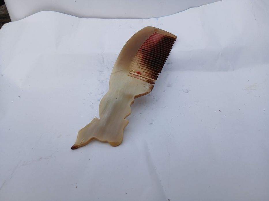 Гребінець із кістки буйвола