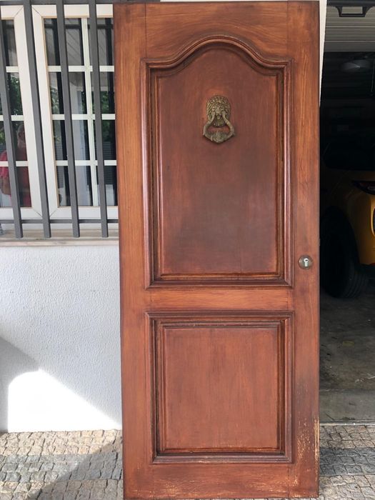Porta de Entrada de Madeira Maciça