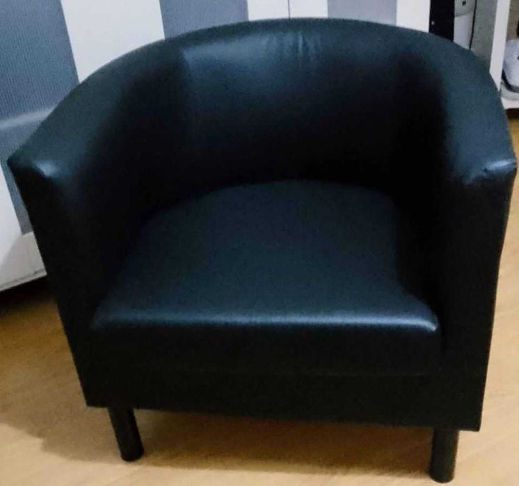 Poltrona, Idhult preto, como nova IKEA