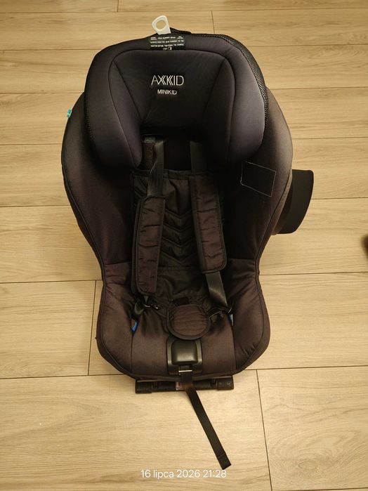 fotelik samochodowy axkid minikid