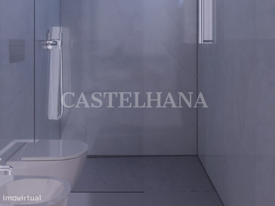 Apartamento T0 com varanda, no Porto