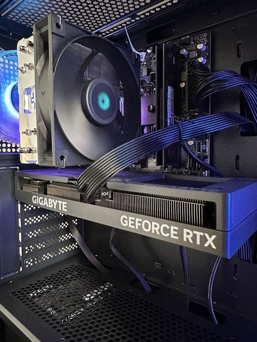 Komputer dla gracza i5-14400F RTX5060 Ti 32GB  1TB FV23% Gwarancja 24M