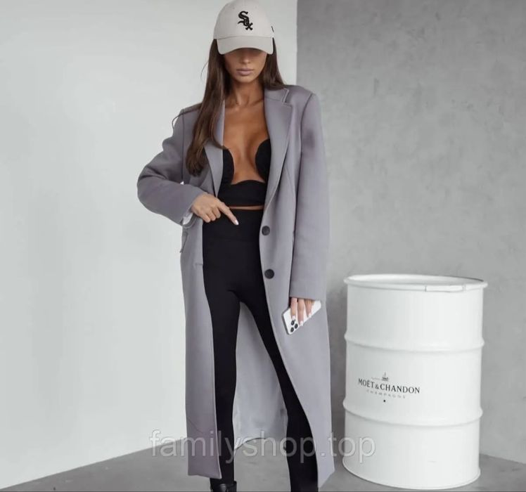 Пальто сіре