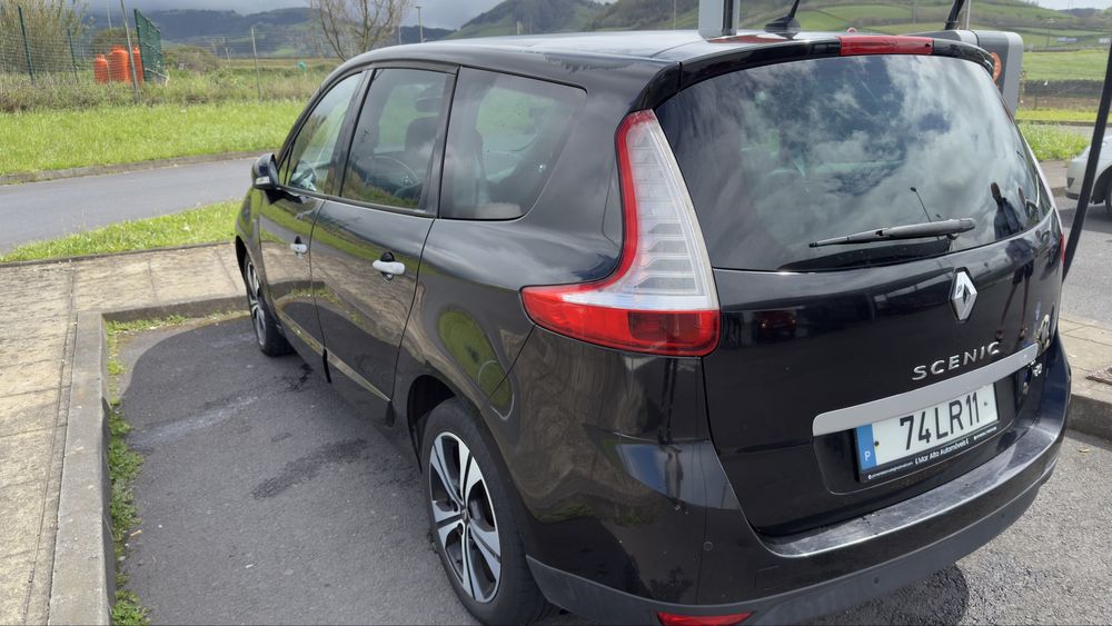 Renault Scenic 2011 - 1.5 dCi - Bose Edition 7 lugares