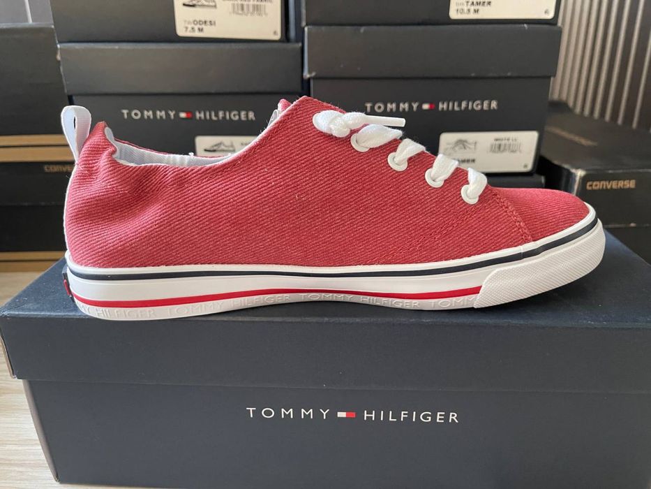tommy hilfiger odesi