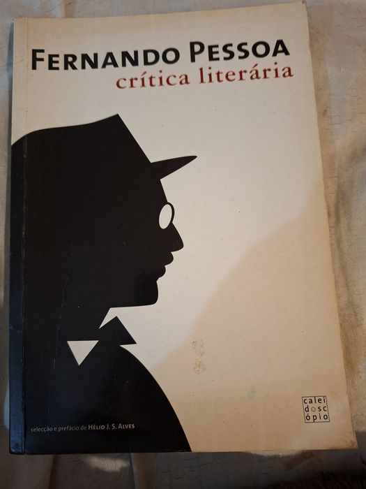 Livros de géneros diferentes