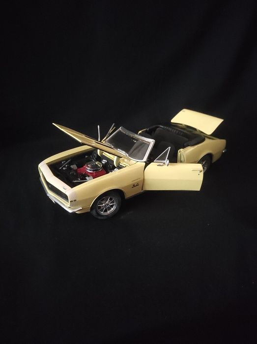 Miniatura escala 1:18 Chevrolet RS/SS 396