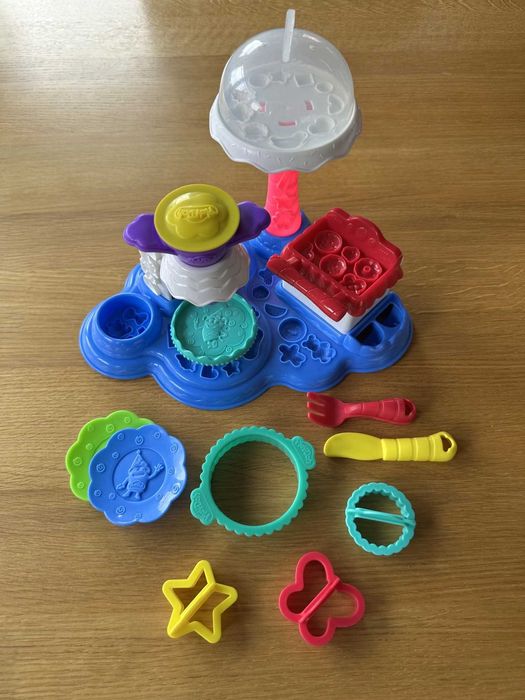 Mega zestaw foremek Play-Doh