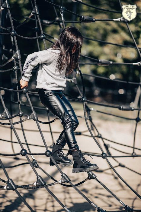 Swetr szary dla dziewczynki Kids by voga nowy 122-128