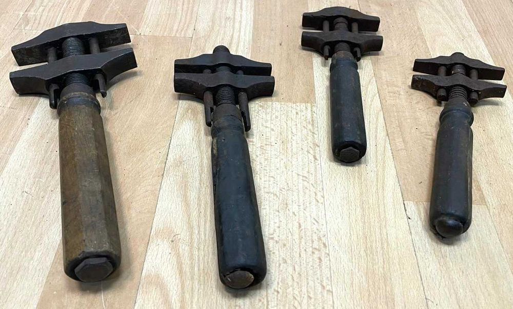 Chaves inglesas antigas, ajustáveis. Ferramentas antigas