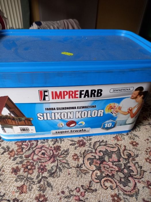 Farba elewacyjna Imprefarb silikon kolor ceglasty.