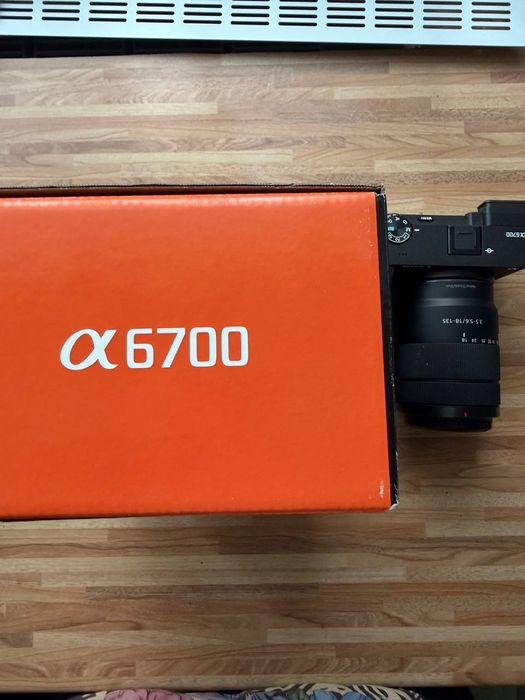 Фотоапарат Sony Alpha a6700 Kit (18-135mm OSS) — Офіційний, стан нового, гарантія, можливий торг