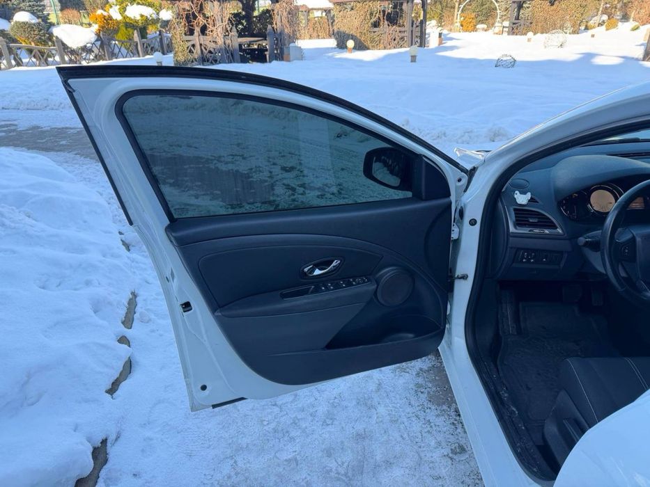 Рено Меган 3 автомат