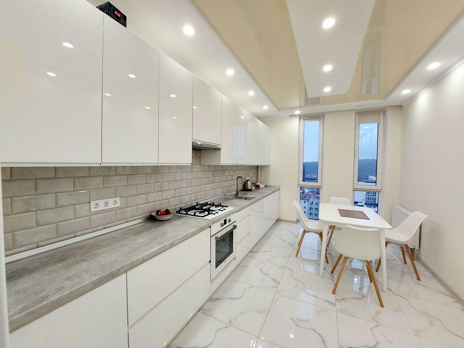 Продаж 2к квартири з ремонтом по вул. Малоголосківська, ЖК Обрій