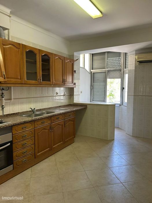 Apartamento T3 em Corroios, Seixal