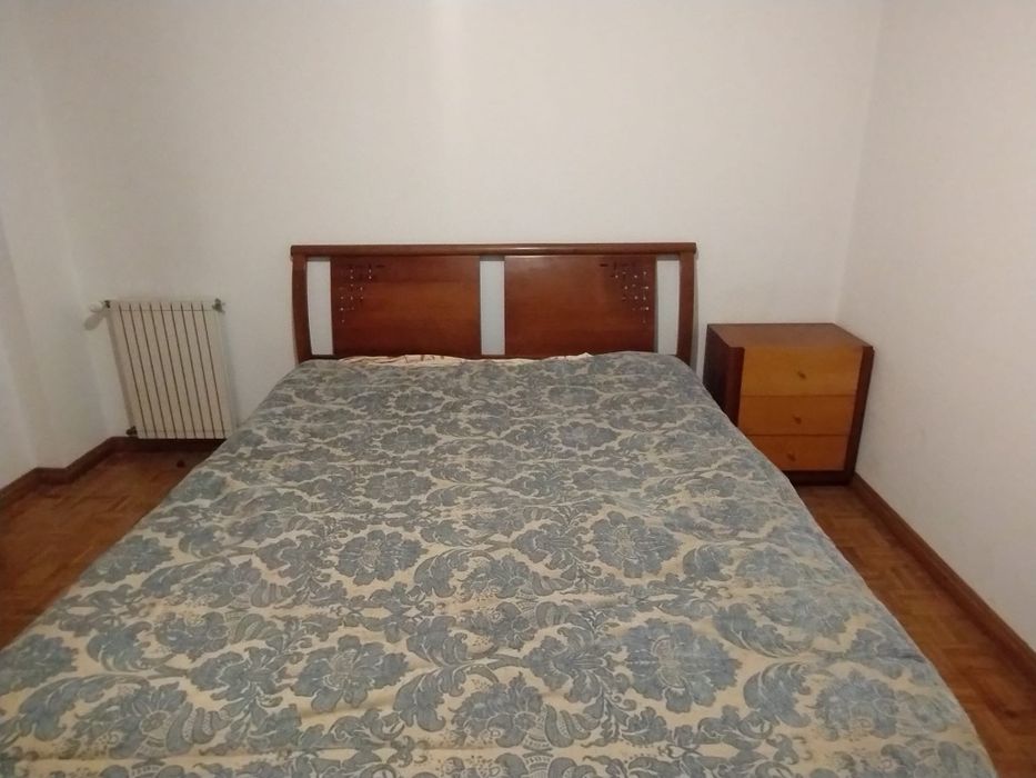 Mobília de quarto madeira maciça